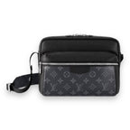 LV Outdoor Messenger
