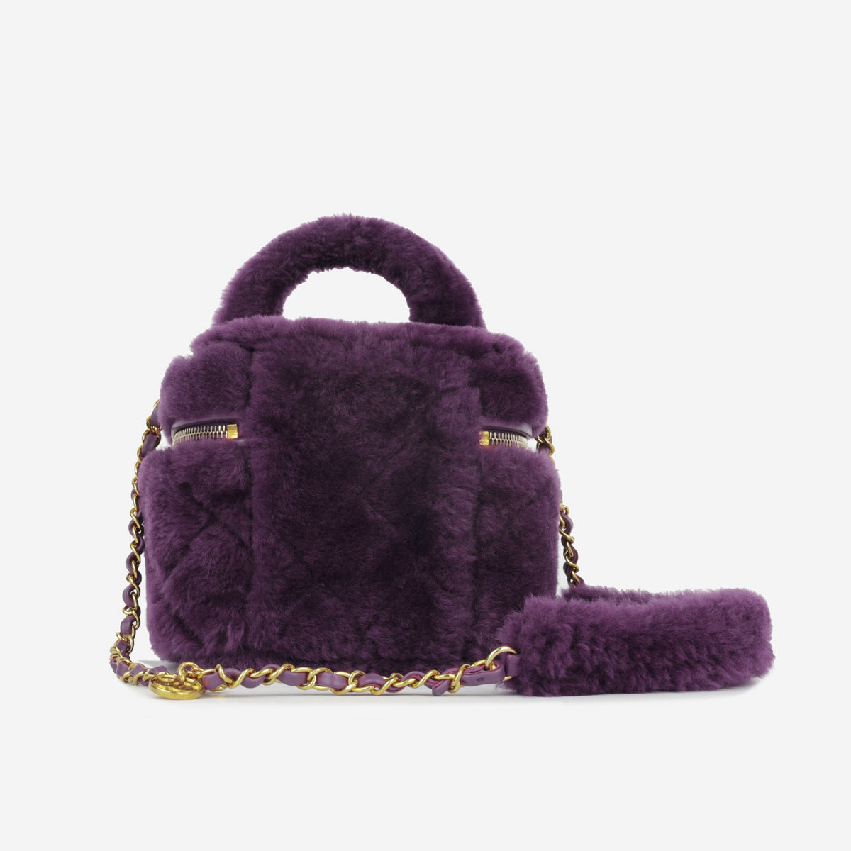Chanel Chanel Métiers d'Art Pre-Fall 2022 Top Handle Vanity Case in Purple Shearling - Castel Clothing