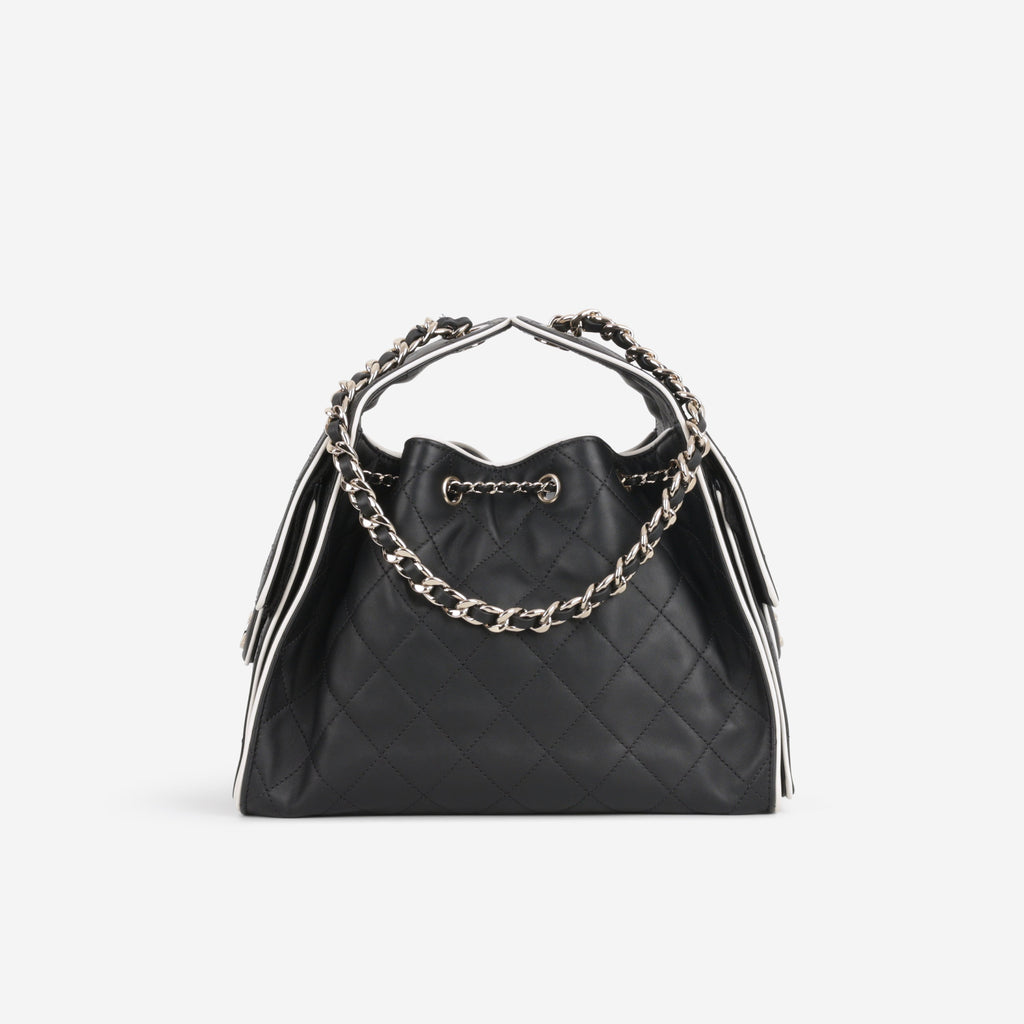 Chanel Chanel SS26 Small 25 Hobo in Black / White Calfskin - Castel Clothing