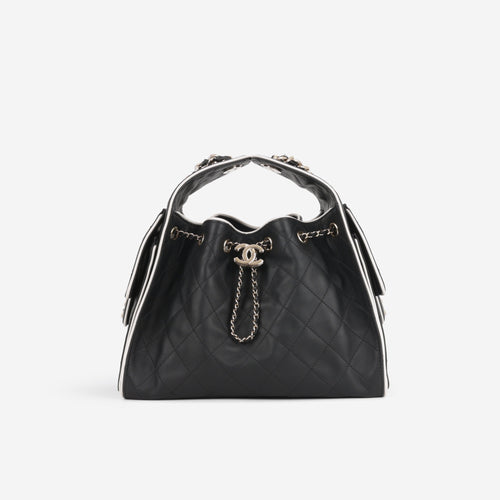 Chanel Chanel SS26 Small 25 Hobo in Black / White Calfskin - Castel Clothing
