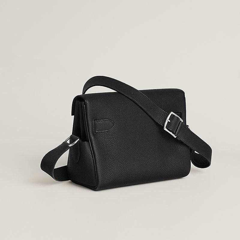 Hermès Kelly Messenger Bag Noir Togo in Noir - Castel Clothing