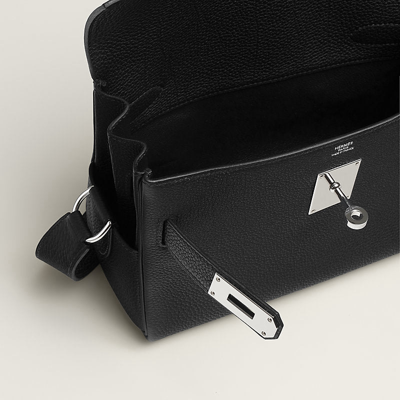 Hermès Kelly Messenger Bag Noir Togo in Noir - Castel Clothing
